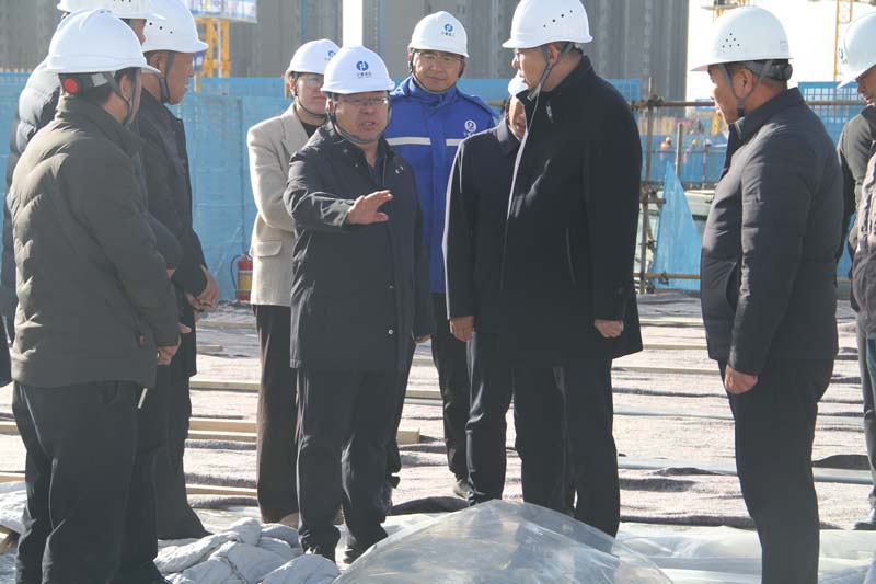 1700735398793654.jpg _home_huawei_Desktop_新聞稿_董事長(zhǎng)視察云筑和院、閱麓和院項(xiàng)目_IMG_9950.JPG